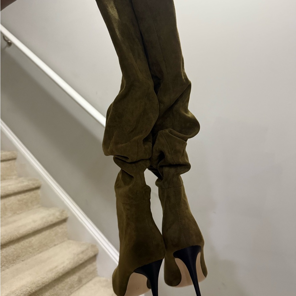 Elegant Olive Suede Stiletto Boots - knee high - Picture 7 of 11